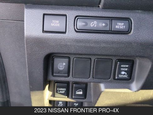 Used 2023 Nissan Frontier PRO-4X w/ Pro Convenience Package image 19