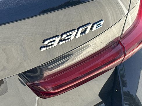 Used 2024 BMW 330e image 30