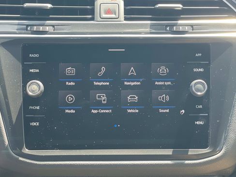 Certified 2022 Volkswagen Tiguan SE AWD/4WD image 11
