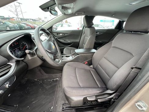 Used 2024 Chevrolet Malibu LS image 18