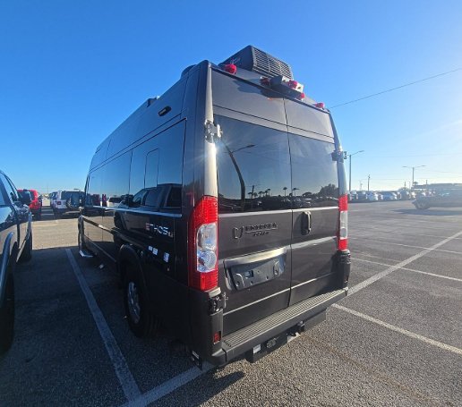 Used 2022 RAM ProMaster 3500 w/ Premium Convenience Group (B) FWD image 4