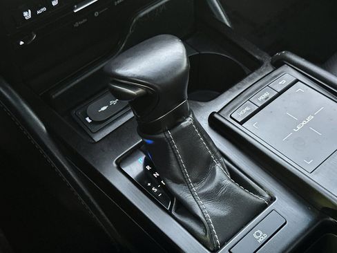 Used 2019 Lexus ES 350 w/ Premium Package image 23