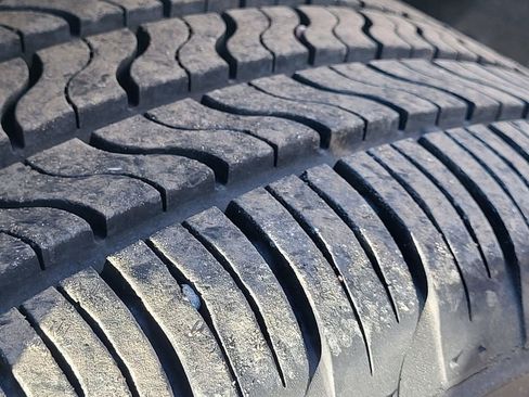 Used 2014 Chevrolet Camaro LS image 11