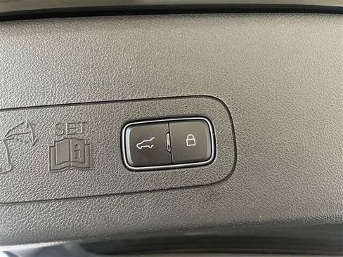 Used 2023 Lincoln Aviator AWD image 29