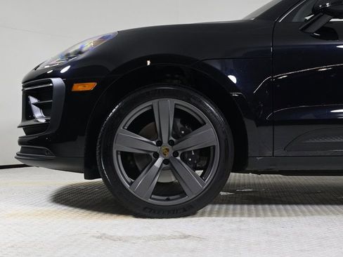 Certified 2025 Porsche Macan image 30