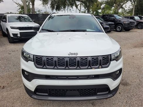 New 2026 Jeep Compass Latitude image 19