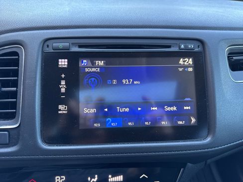 Used 2018 Honda HR-V EX image 21