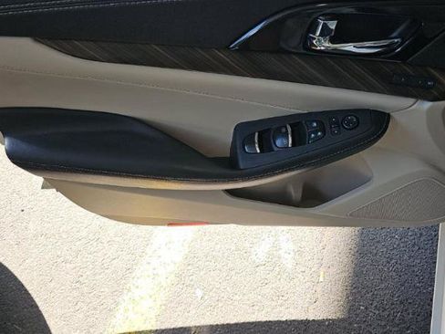 Used 2018 Nissan Maxima Platinum FWD image 11