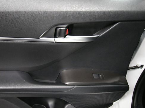 Certified 2024 Toyota Camry SE image 20