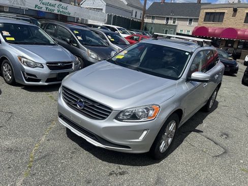 Used 2015 Volvo XC60 3.2 Platinum AWD/4WD image 2