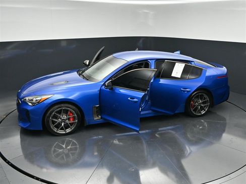 Used 2018 Kia Stinger GT AWD/4WD image 37
