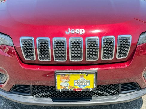 Used 2019 Jeep Cherokee Latitude Plus w/ Comfort/Convenience Group AWD/4WD image 95