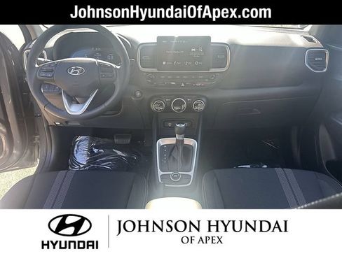 Certified 2026 Hyundai Venue SEL FWD image 19