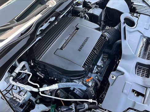 Used 2024 Honda Pilot Touring image 33
