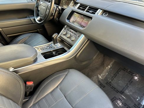 Used 2017 Land Rover Range Rover Sport HSE Dynamic image 17