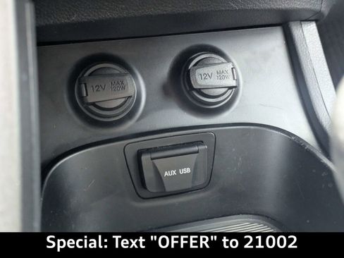 Used 2013 Hyundai Santa Fe Sport w/ Technology Pkg FWD image 23