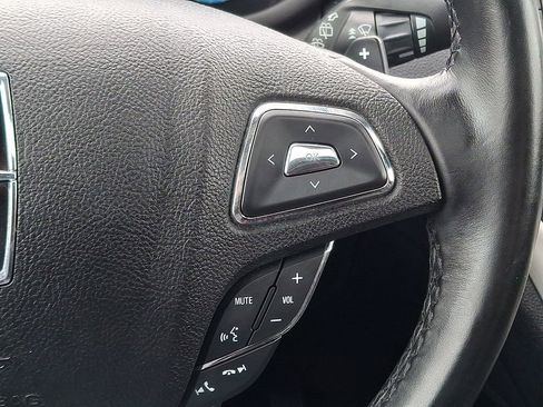 Used 2017 Lincoln MKC Select w/ Select Plus Package AWD/4WD image 22