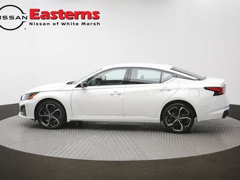 Used 2025 Nissan Altima 2.5 SR AWD/4WD image 58