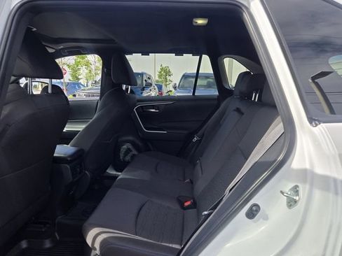 Used 2024 Toyota RAV4 SE w/ Convenience Package AWD/4WD image 13