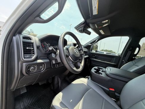 New 2026 RAM 5500 Tradesman w/ Chrome Appearance Group AWD/4WD image 19