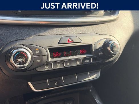 Used 2016 Kia Sorento EX FWD image 17