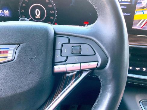 Certified 2024 Cadillac Escalade Premium Luxury image 24