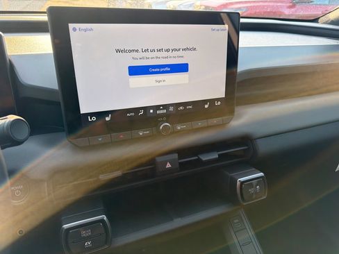 New 2026 Toyota RAV4 SE FWD image 32