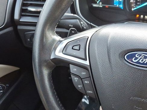 Used 2018 Ford Fusion Titanium image 23