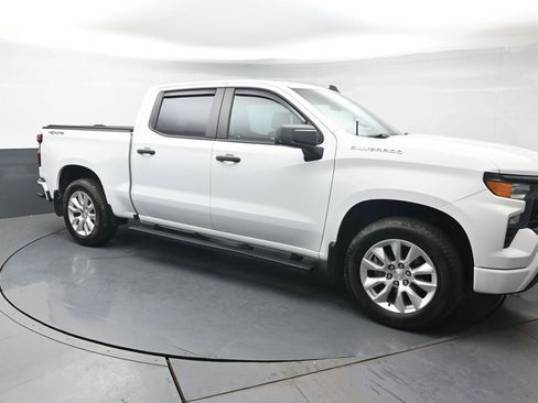 Used 2023 Chevrolet Silverado 1500 Custom AWD/4WD image 8
