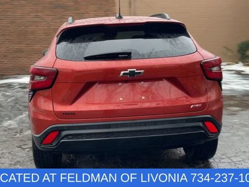 Used 2024 Chevrolet Trax RS w/ Driver Confidence Package image 7