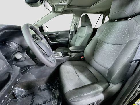 Used 2023 Toyota RAV4 XLE w/ Convenience Package AWD/4WD image 18