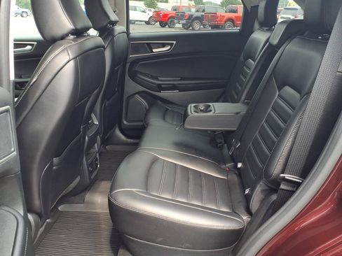 Certified 2024 Ford Edge SEL w/ Convenience Package AWD/4WD image 4
