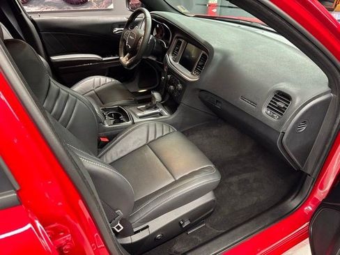 Used 2016 Dodge Charger SRT Hellcat RWD image 11
