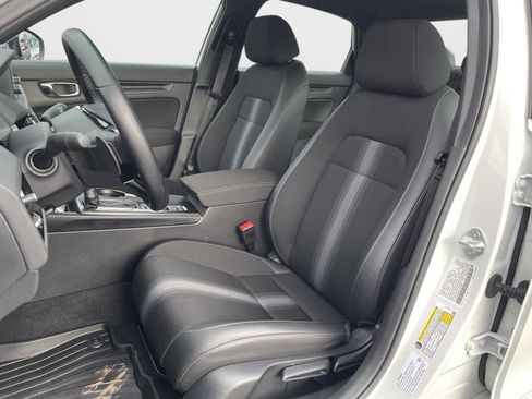 Used 2025 Honda Civic Sport image 13