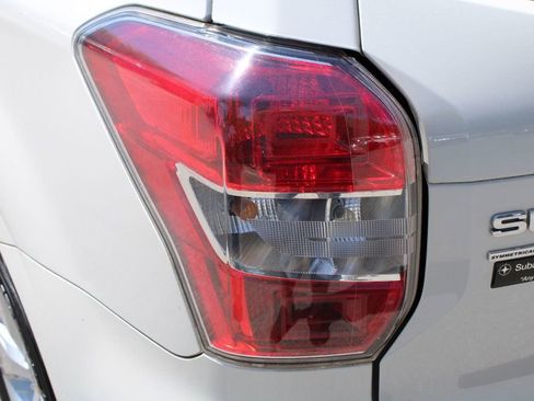 Used 2015 Subaru Forester 2.5i Premium w/ All-Weather Package image 10