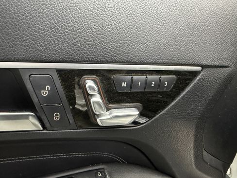 Used 2015 Mercedes-Benz E 400 4MATIC Coupe image 10