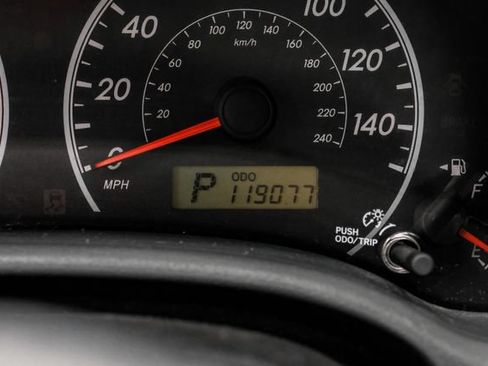 Used 2012 Toyota Corolla LE FWD image 22