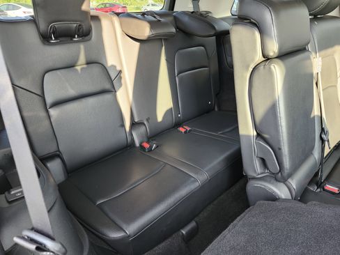 Used 2024 Nissan Pathfinder SL AWD/4WD image 21