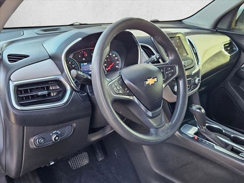 Used 2020 Chevrolet Equinox LT image 10