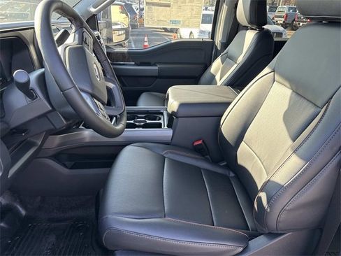 New 2026 Ford F250 Lariat w/ Black Appearance Package image 23