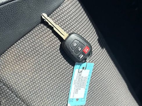 Used 2014 Toyota Corolla S FWD image 5