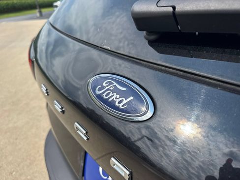 Used 2025 Ford Escape ST-Line FWD image 8