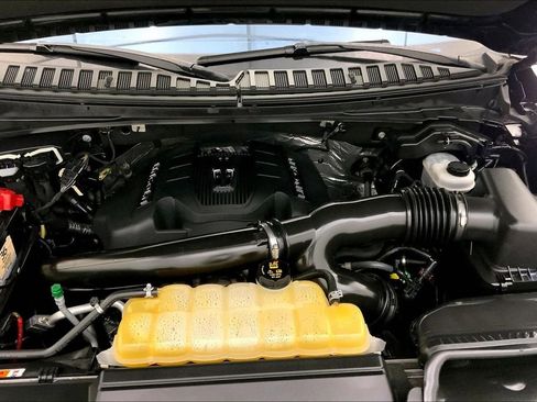 Used 2018 Lincoln Navigator Reserve w/ Technology Package AWD/4WD image 9