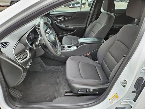 Used 2023 Chevrolet Malibu LT FWD image 19