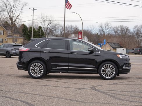 Used 2020 Ford Edge Titanium w/ Equipment Group 301A AWD/4WD image 2