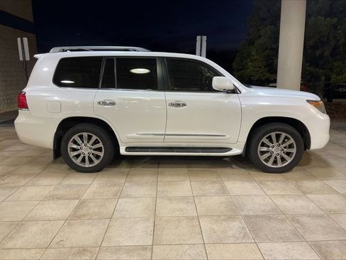 Used 2011 Lexus LX 570 4WD image 11