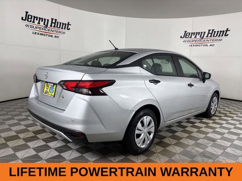 Used 2025 Nissan Versa S image 5