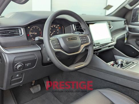 New 2026 Jeep Grand Wagoneer Limited AWD/4WD image 13