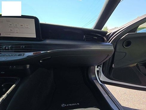 Used 2023 Lexus LS 500h AWD w/ Luxury Package image 13
