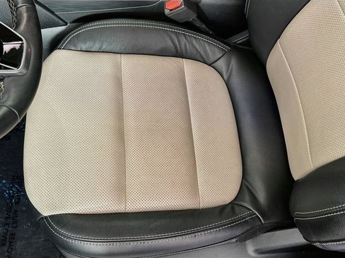 Used 2022 Ford Escape Titanium w/ Titanium Premium Package FWD image 20